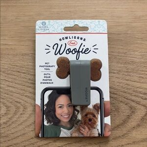 NWT Woofie Pet Photography Tool Selfies Gray